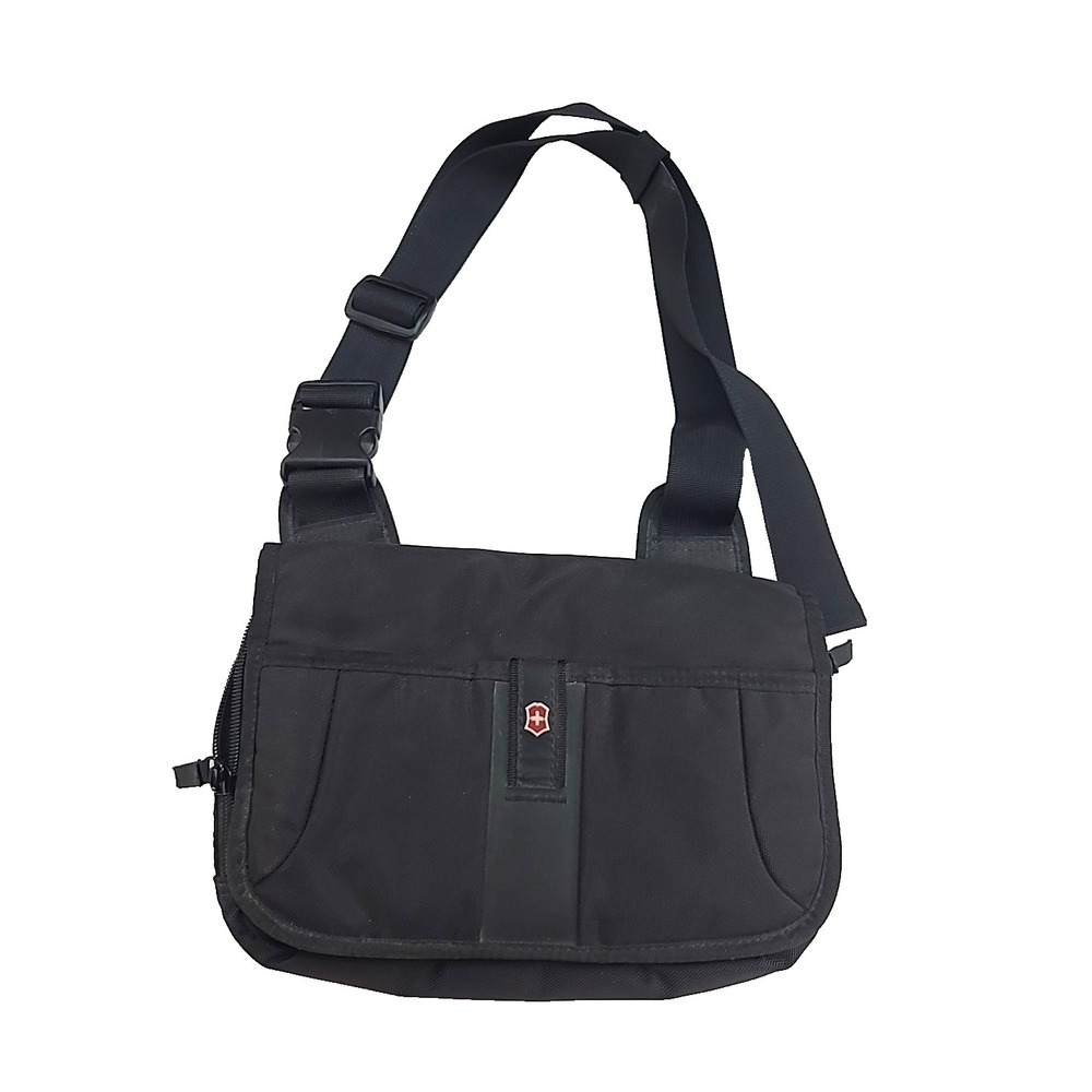 VICTORINOX Swiss Army Black Nylon Waist Pack Fanny Pack Travel Bag Adjustable